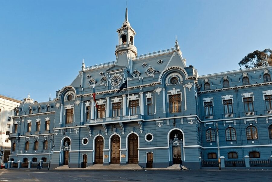 Valparaiso : Must-See Sites Walking Tour With A Guide - Paseo Dimalow and Ascensor Reina Victoria