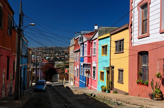 Valparaiso : Private Custom Tour with A Guide (Private Tour) - Price, timing, and what you actually receive