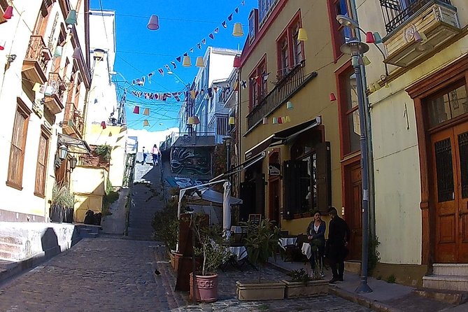 Valparaiso & Viña Del Mar City From Valparaiso. Private Tour - Cerro Concepcion, where art fills the steep streets