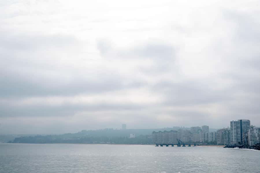 VIÑA DEL MAR AND VALPARAISO TOUR - Pickup in Santiago and the ride west