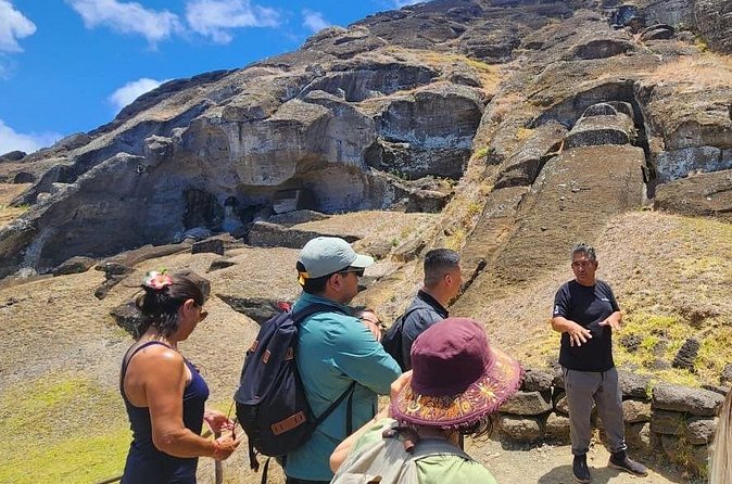Visit Rapa Nui in 4 days with 3 Tours and Accommodation included - Accommodation and daily comfort
