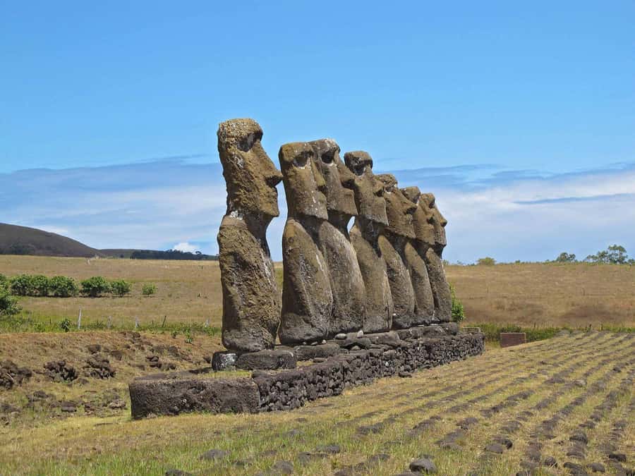 Volcanic Refuges: Excursion to Underground Civilization - Ana Te Pahu: the heart of the excursion