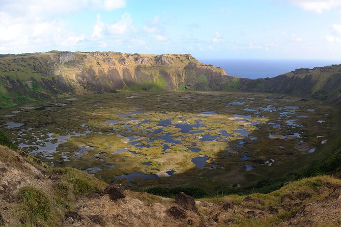 Volcanic Wonders and the Kingdom of the Birdman: Half Day - The guide can make or break the Birdman story
