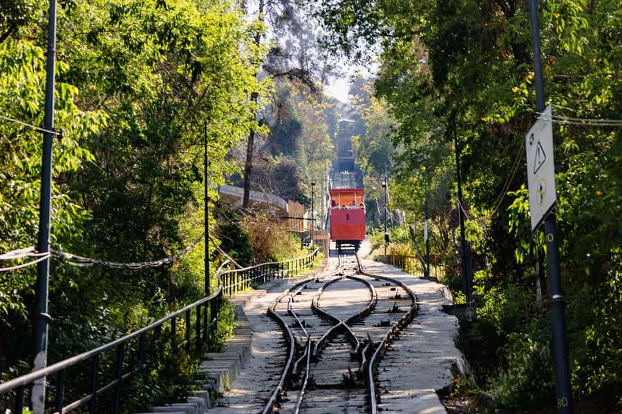 Walking City Tour with Funicular, Cable Car and Tasting - Starting with the city’s central streets