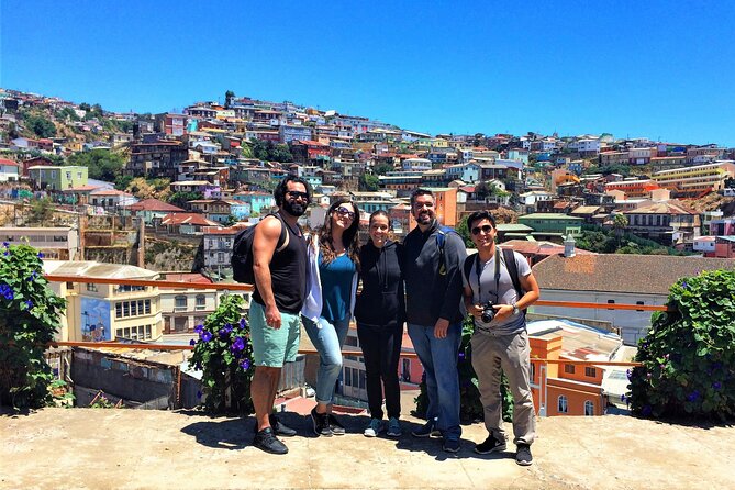 Walking Tour at Valparaiso and Viña with Lunch Starts in Santiago - Key points at a glance