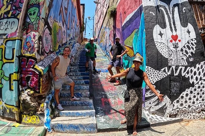 Walking Tour at Valparaiso and Viña with Lunch Starts in Santiago - Muelle Prat and the port of Valparaíso