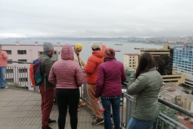 Walking Tour Valparaiso, History & Art - Private Optional - Plaza Aníbal Pinto and the Fountain of Neptune