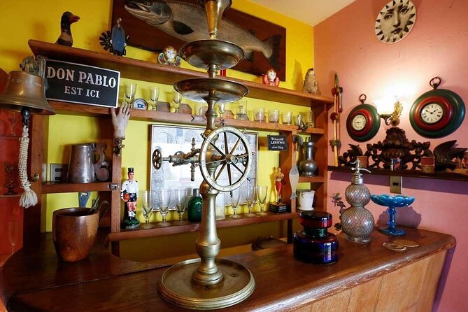 wetravelneruda’s route - Pablo Neruda’s route - Private tour - Lunch, then the El Peral cable car